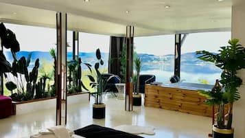 Infinity Suite Room | 각각 다르게 가구 비치, 무료 WiFi