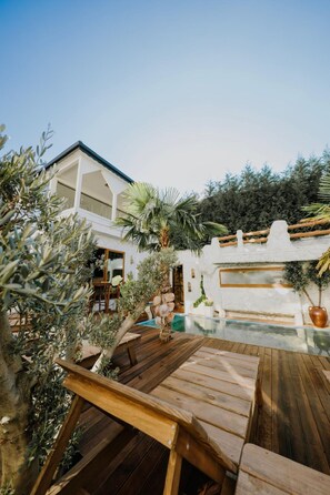 Façana frontal de l'allotjament