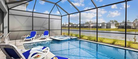 Piscine extérieure, piscine chauffée