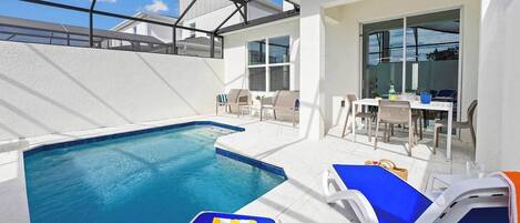 Piscine extérieure, piscine chauffée