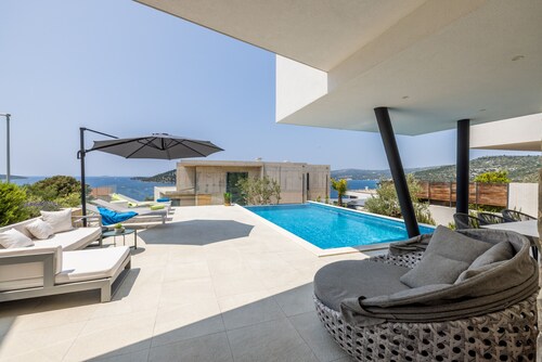 Luxury Villa Seven Seas Rogoznica with Heated Pool