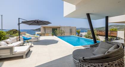 Luxury Villa Seven Seas Rogoznica with Heated Pool