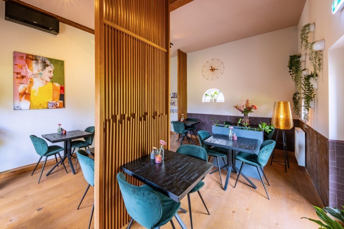 Tägliches nach Wunsch zubereitetes Frühstück (21 EUR pro Person)