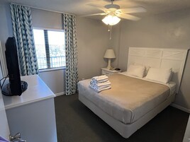 Traditional Condo, 1 Bedroom, Ocean View | 1 bedroom, in-room safe, iron/ironing board, free WiFi