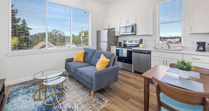 1BD/1BA Cozy Tacoma Apartment near UWT