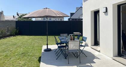 Nice house for 8 - 950m from the beach & harbour