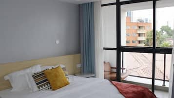 2 bedrooms, in-room safe, iron/ironing board, travel crib