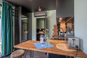 Design Studio | Premium bedding, individually decorated, individually furnished - Deichkind Country Loft (Achim)