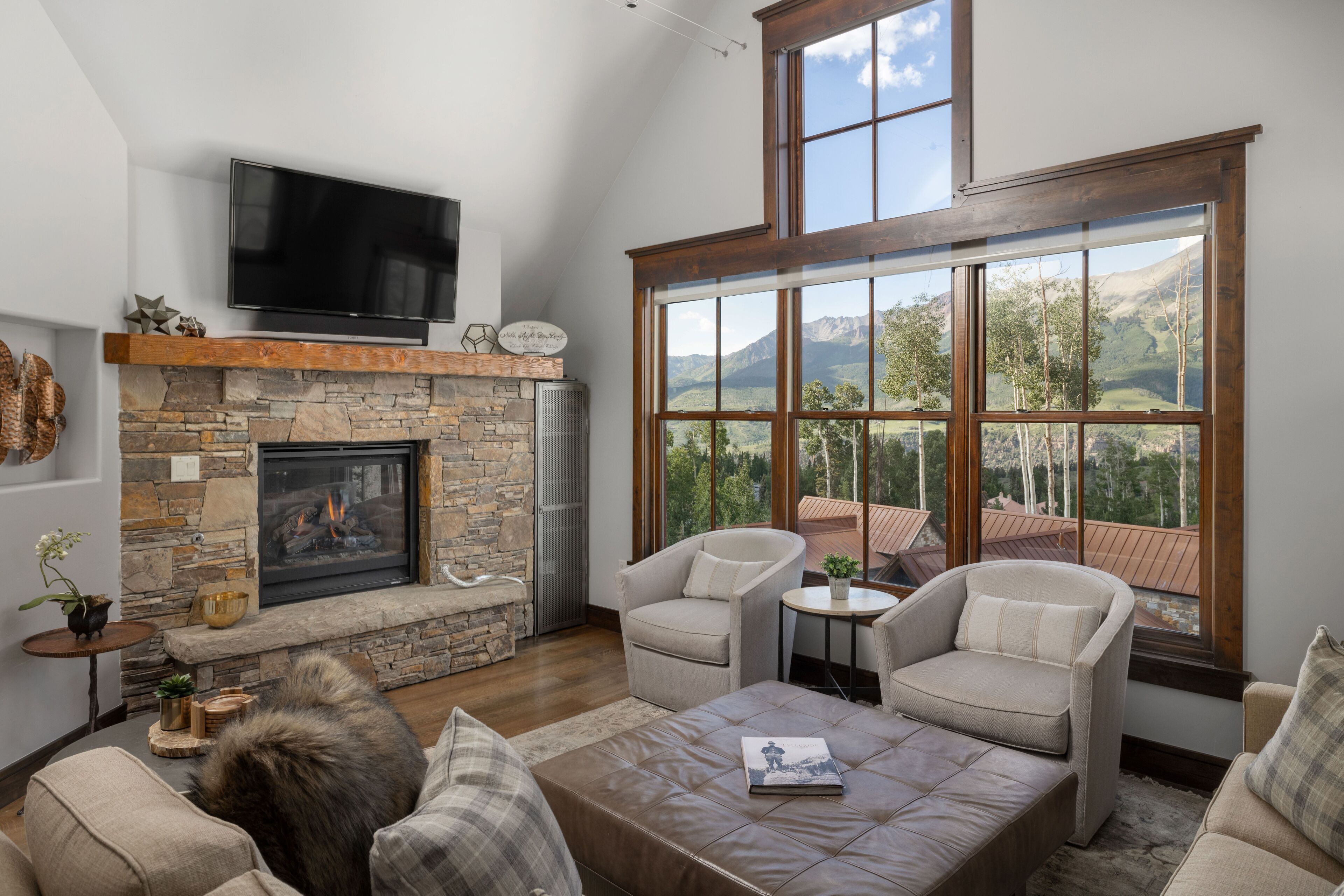 Trails Edge Penthouse by Curate Telluride-Hot Tub, AC, Ski In/Out, Lux Finishes