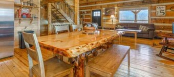 Rustic Charm in the Great Smoky Mtns