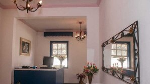 Reception - Pousada Brasil (Ouro Preto)