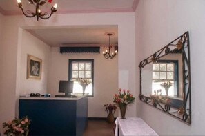 Reception - Pousada Brasil (Ouro Preto)