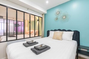 2 bedrooms, iron/ironing board, free WiFi, bed sheets