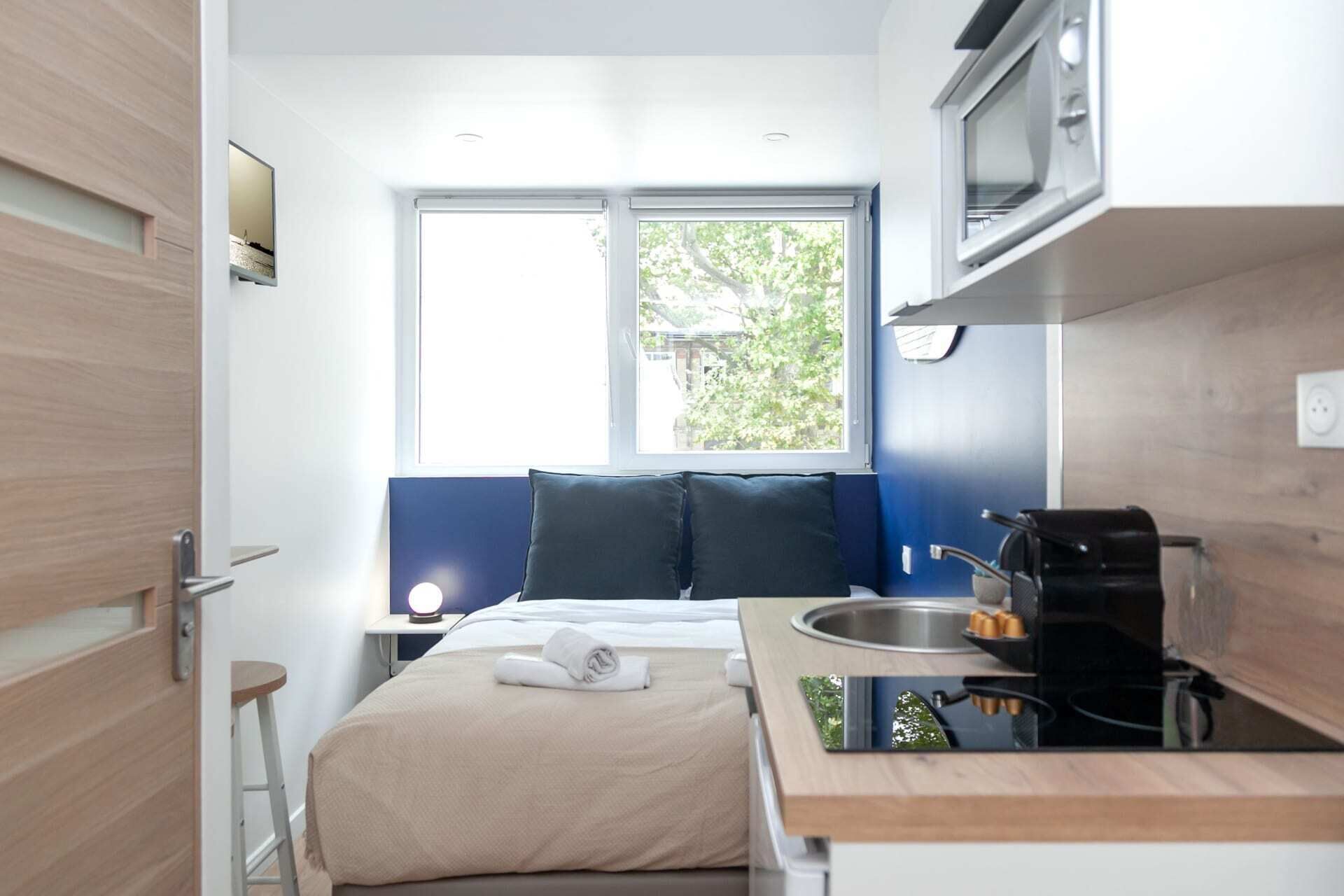 Fer et planche à repasser, Wi-Fi gratuit, draps fournis