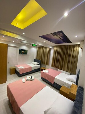 Standard Triple Room | Minibar, soundproofing, free WiFi, bed sheets - Hotel Diva (Istanbul)