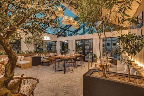 Fort George Hotel & Spa