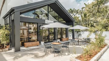 Lunch and dinner served, pool views