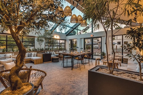 Fort George Hotel & Spa