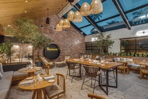 Lunch and dinner served, pool views 
