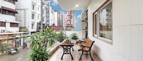Habitación doble urbana, 1 cama King size, vista a la ciudad | Vista del balcón