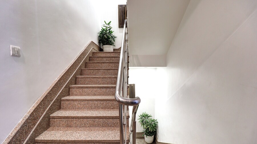 Hotel Emporio Dx Paharganj New Delhi