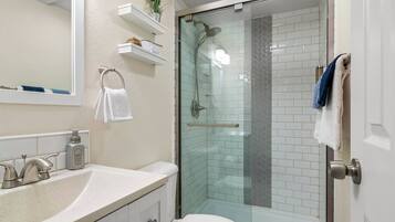 Shower, towels