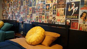 6 quartos, ferros/tábuas de passar roupa, Wi-Fi de cortesia