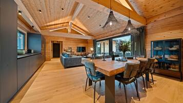 House | 5 bedrooms