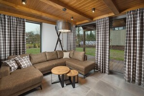 Villa | 5 bedrooms - Cerny Dul Kcml115 in Cern Dul (Cerny Dul)