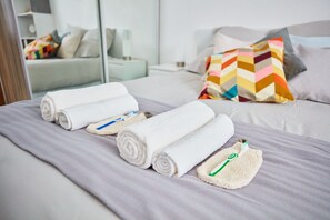 2 bedrooms, iron/ironing board, free WiFi, bed sheets - A 15mn de Paris, Appartement Loft Cosy Sur-équipé (Fontenay-aux-Roses)