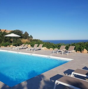 Piscine extérieure, piscine chauffée