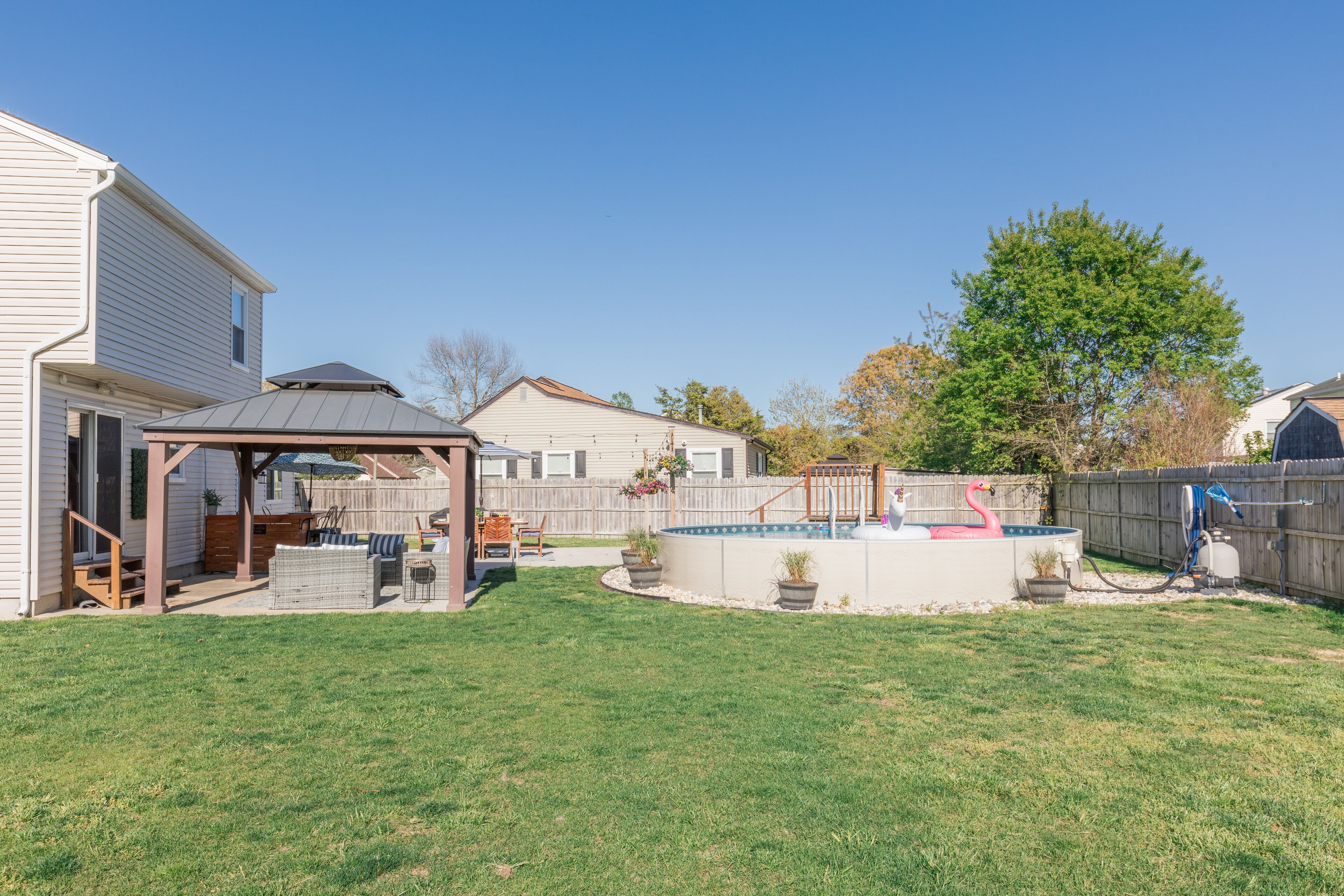 Tina de hidromasaje al aire libre