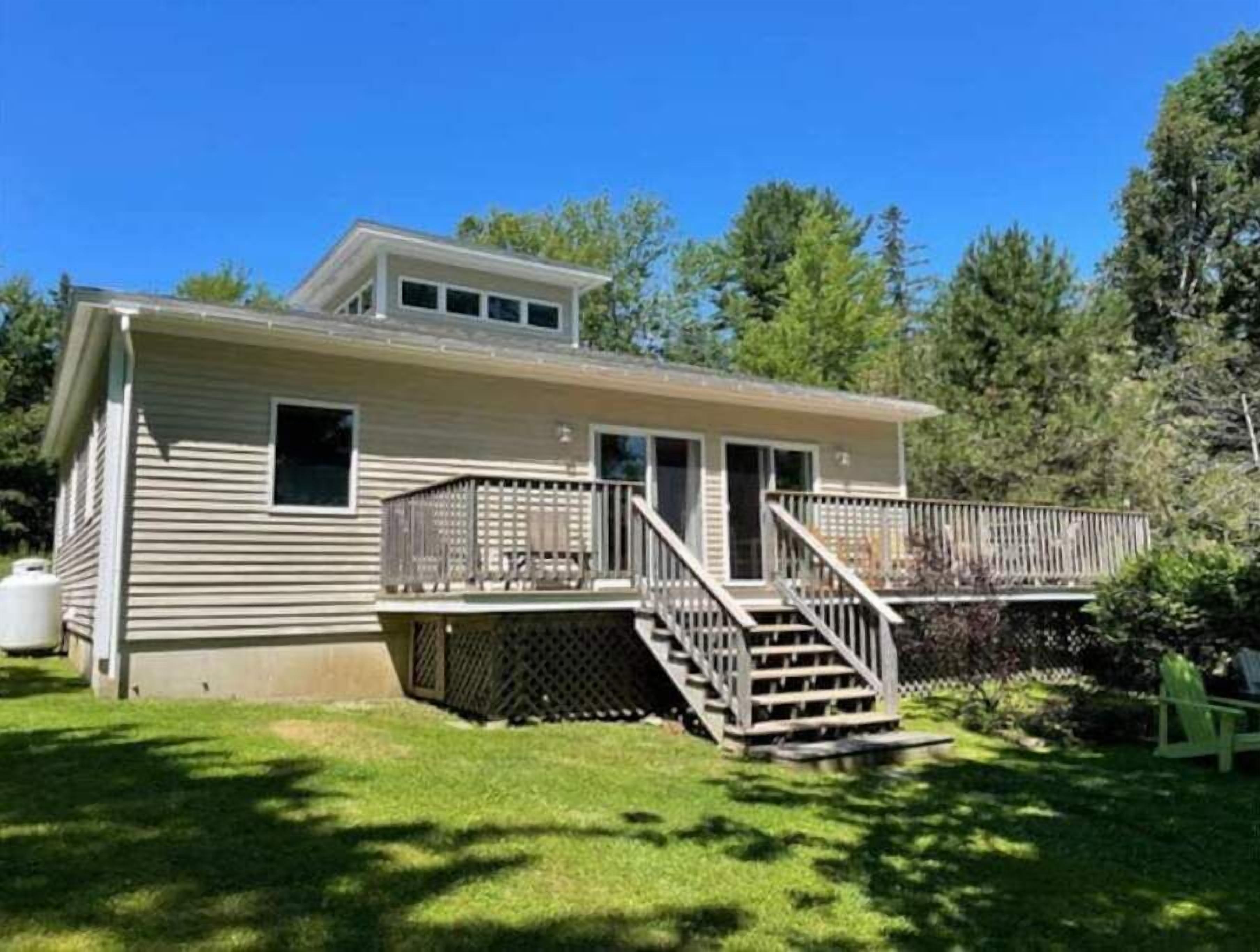 Charming Acadia beachfront cottage