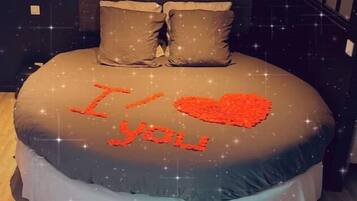 1 chambre, Wi-Fi gratuit, draps fournis