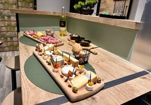 Dining - Appartement Love Room/jacuzzi (Toulouse)