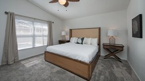 4 habitaciones, tabla de planchar con plancha y wifi gratis