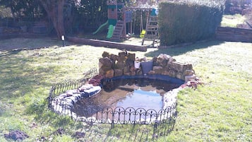 Children’s play area – outdoor