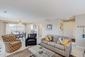 TV, peis, videospill og DVD-spiller