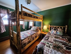3 bedrooms, free WiFi, bed sheets