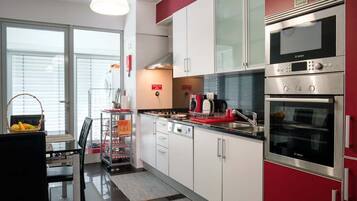 Fridge, microwave, oven, dishwasher