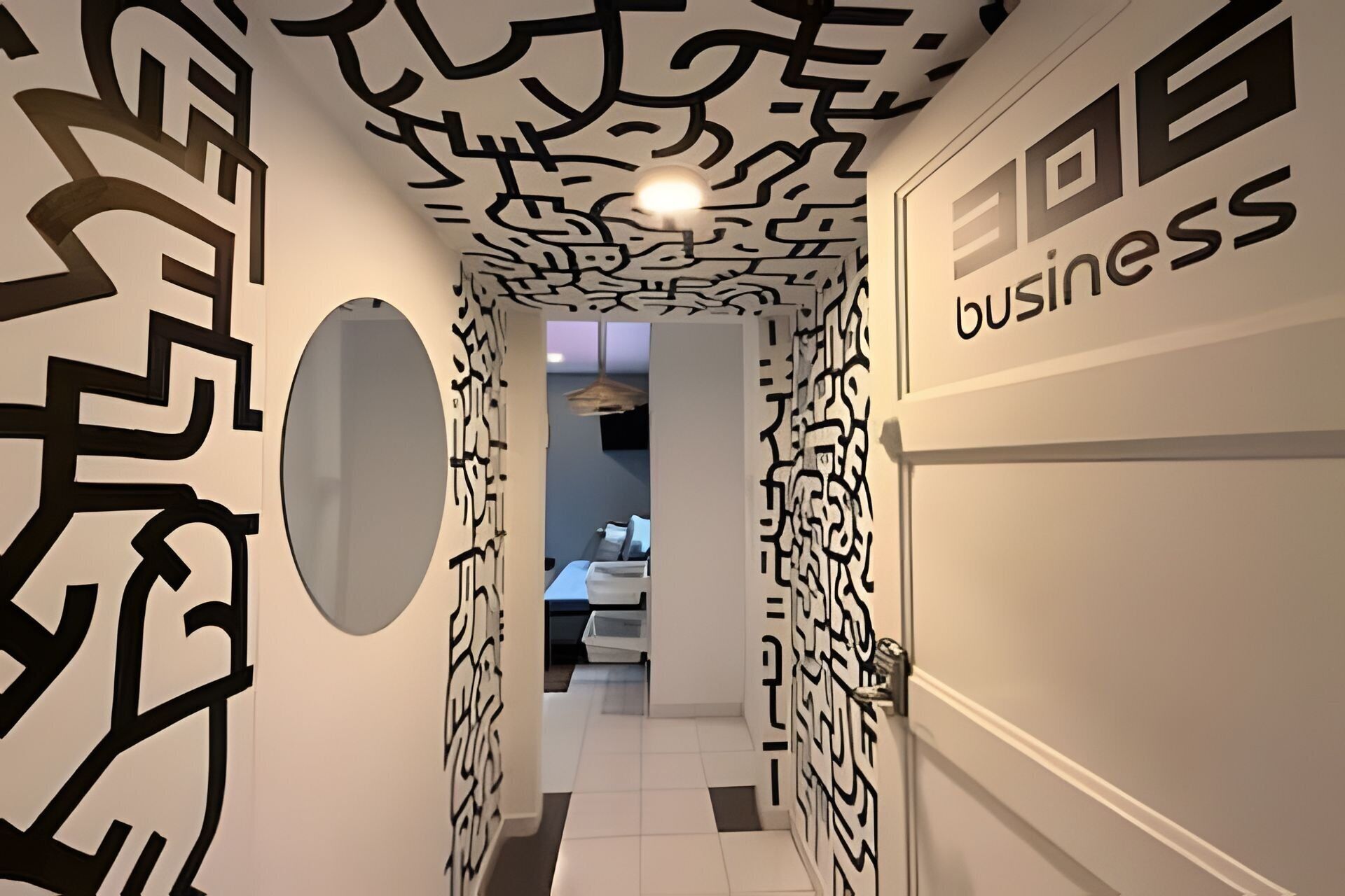 Business Suite | Interior