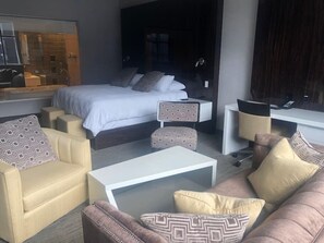 1 soverom, strykejern/-brett og wi-fi (inkludert)