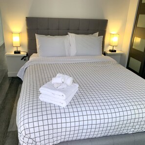 1 bedroom, iron/ironing board, Internet, bed sheets