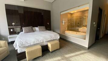 2 bedrooms, iron/ironing board, free WiFi