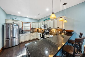 Fridge, microwave, oven, dishwasher - Bar W Retreat, Lakeview Condo, Sleeps 8, Stardust Marina Area (Andersonville)