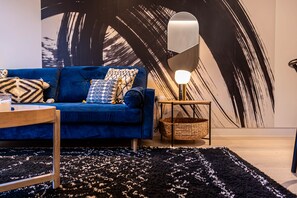 Premium House, 3 Bedrooms, Balcony, City View | Living area - Spacious Three Bedroom near to Tube Stations, Tufnell Park Haven, & Central London (London)