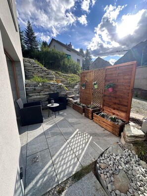 Terrace/patio - Flat Deer holiday for winter-summer sports (Maloja)