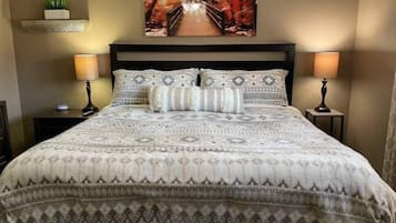2 chambres, lit de bébé portatif, Wi-Fi, literie fournie
