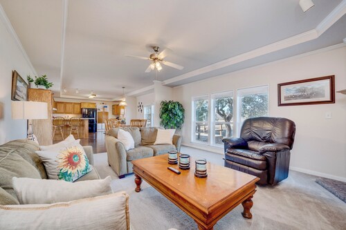 Peaceful Country Retreat:  Pond, Deck, Fire Pit