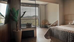 豪華客房, 1 張特大雙人床, 按摩浴缸 | 高級寢具、舒適加層、獨特裝潢、布置獨特